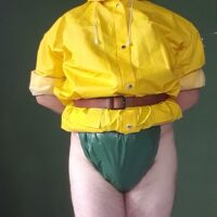 Mich gratis in PVC, Plastikkleidung für BDSM